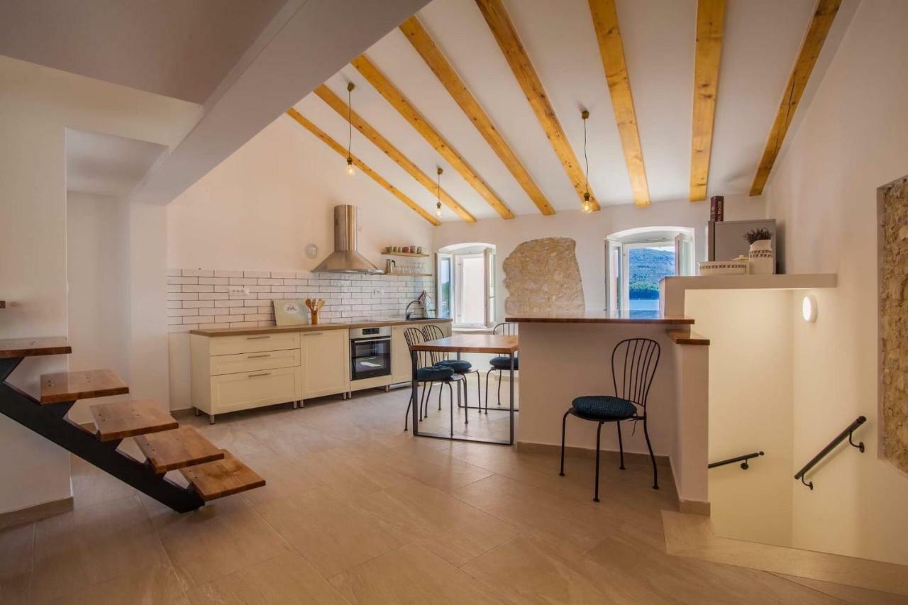 Apartmani Kraj Mora 茨雷斯 外观 照片