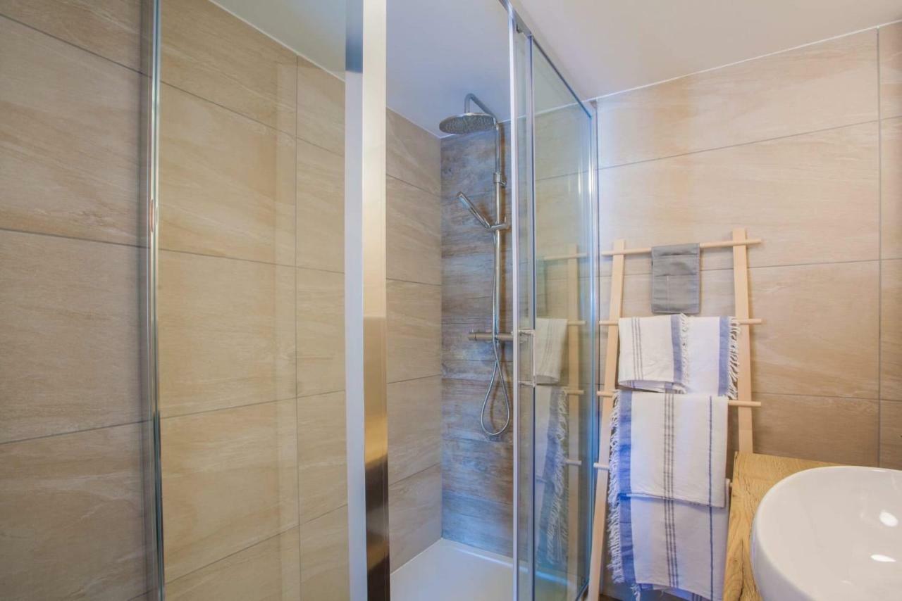 Apartmani Kraj Mora 茨雷斯 外观 照片