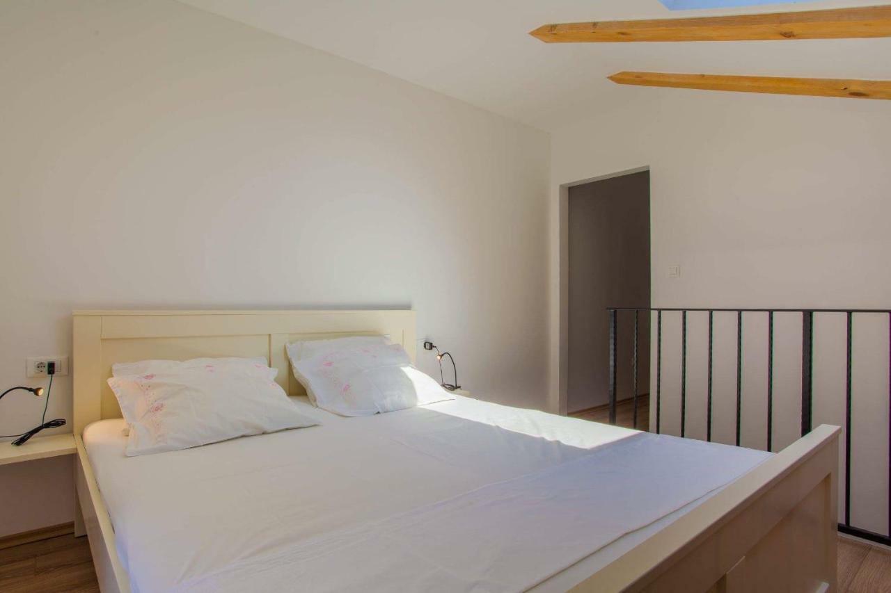 Apartmani Kraj Mora 茨雷斯 外观 照片