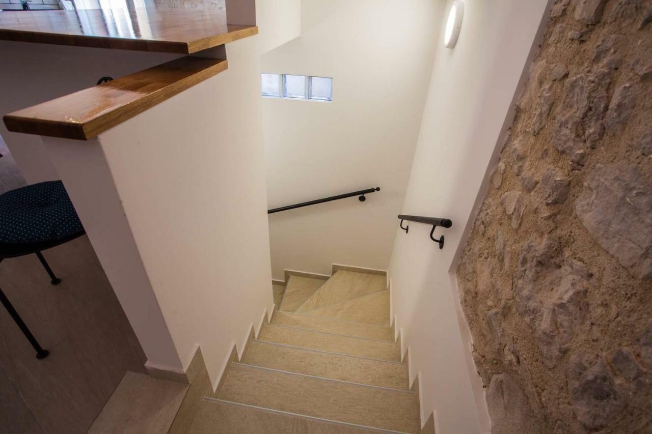 Apartmani Kraj Mora 茨雷斯 外观 照片