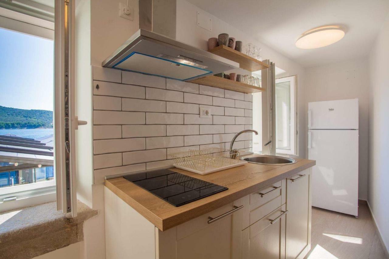 Apartmani Kraj Mora 茨雷斯 外观 照片