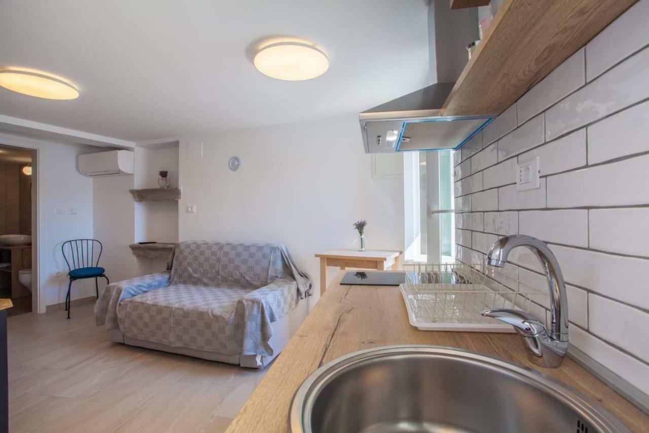 Apartmani Kraj Mora 茨雷斯 外观 照片